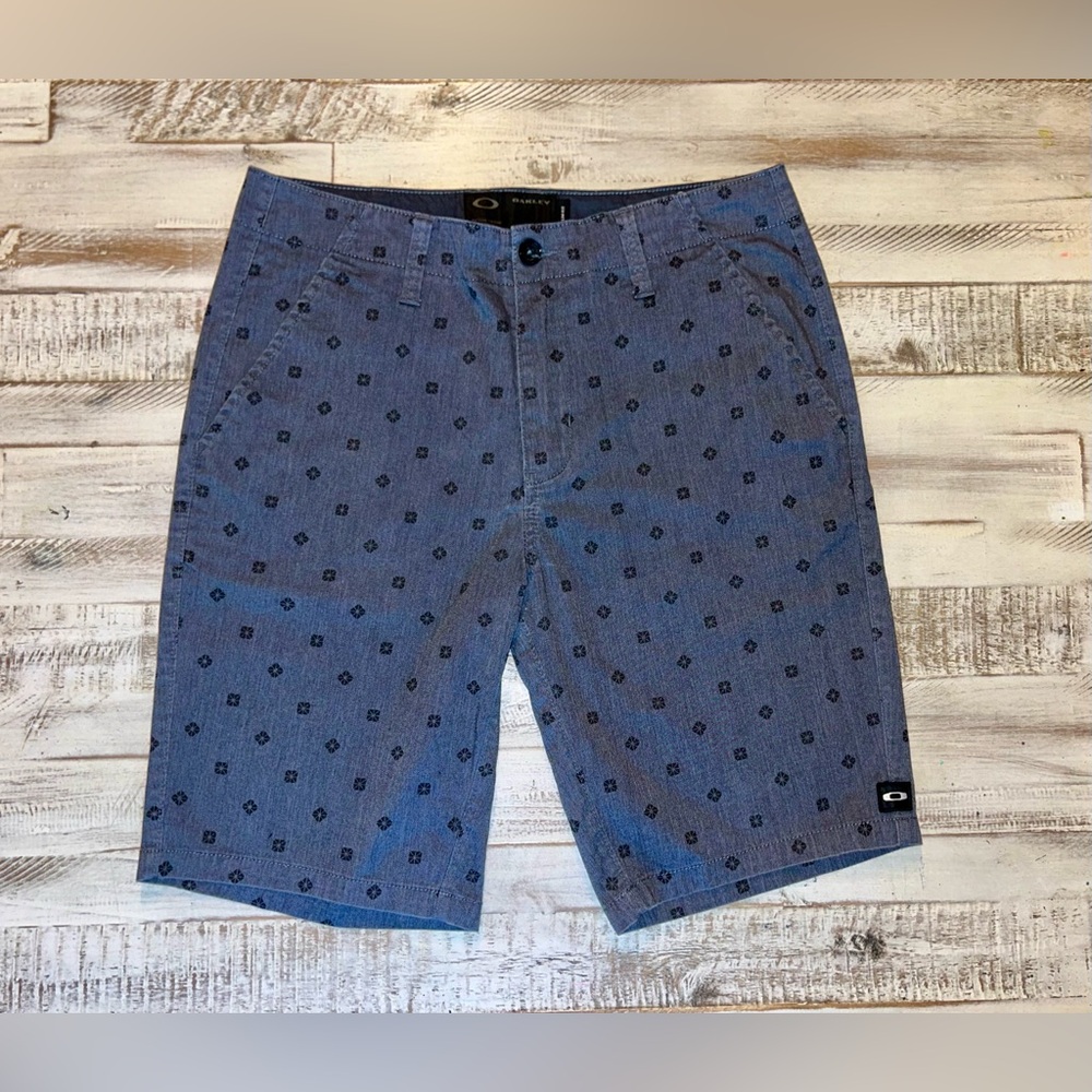 Oakley Men's Navy Patterned Flat Front Shorts
